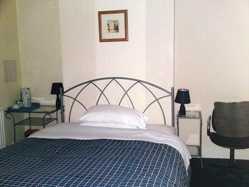 Crestwell House Bed & Breakfast Eastleigh Ngoại thất bức ảnh