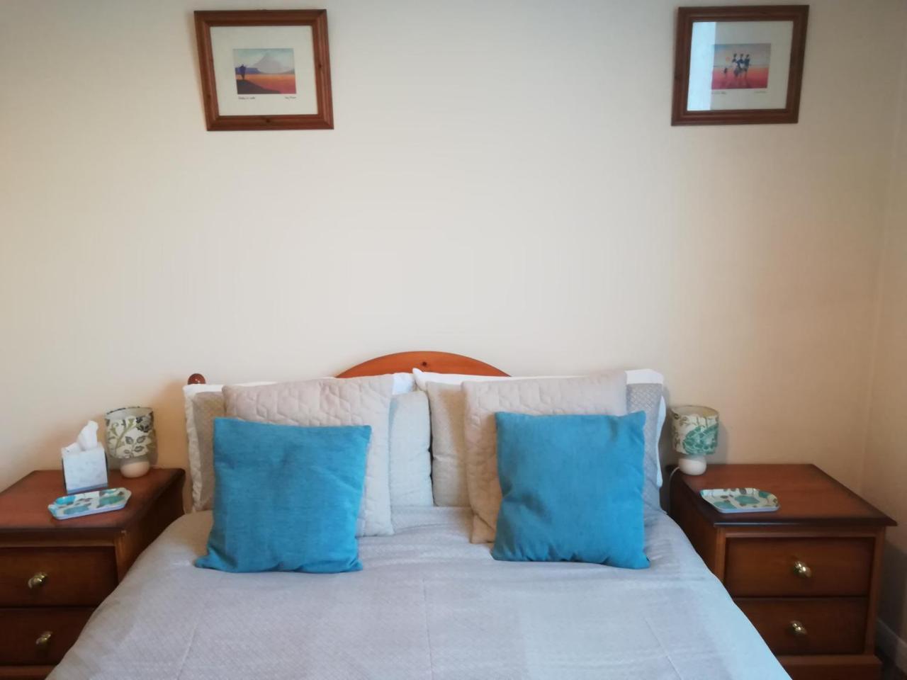 Crestwell House Bed & Breakfast Eastleigh Ngoại thất bức ảnh